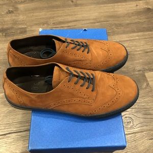 Mr. B’s Gentlemen boutique x Aldo Shoes leather Oxford lace up sneaker